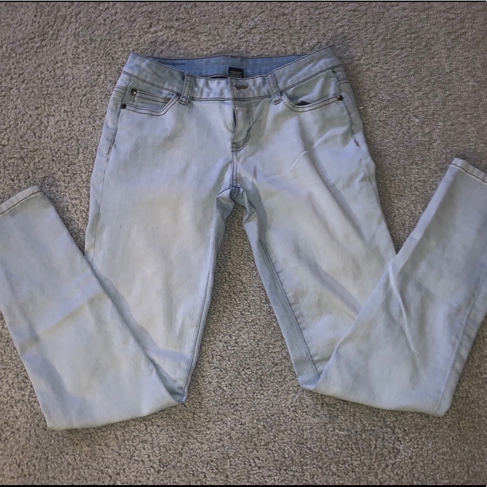Blue Skinny Jeans.